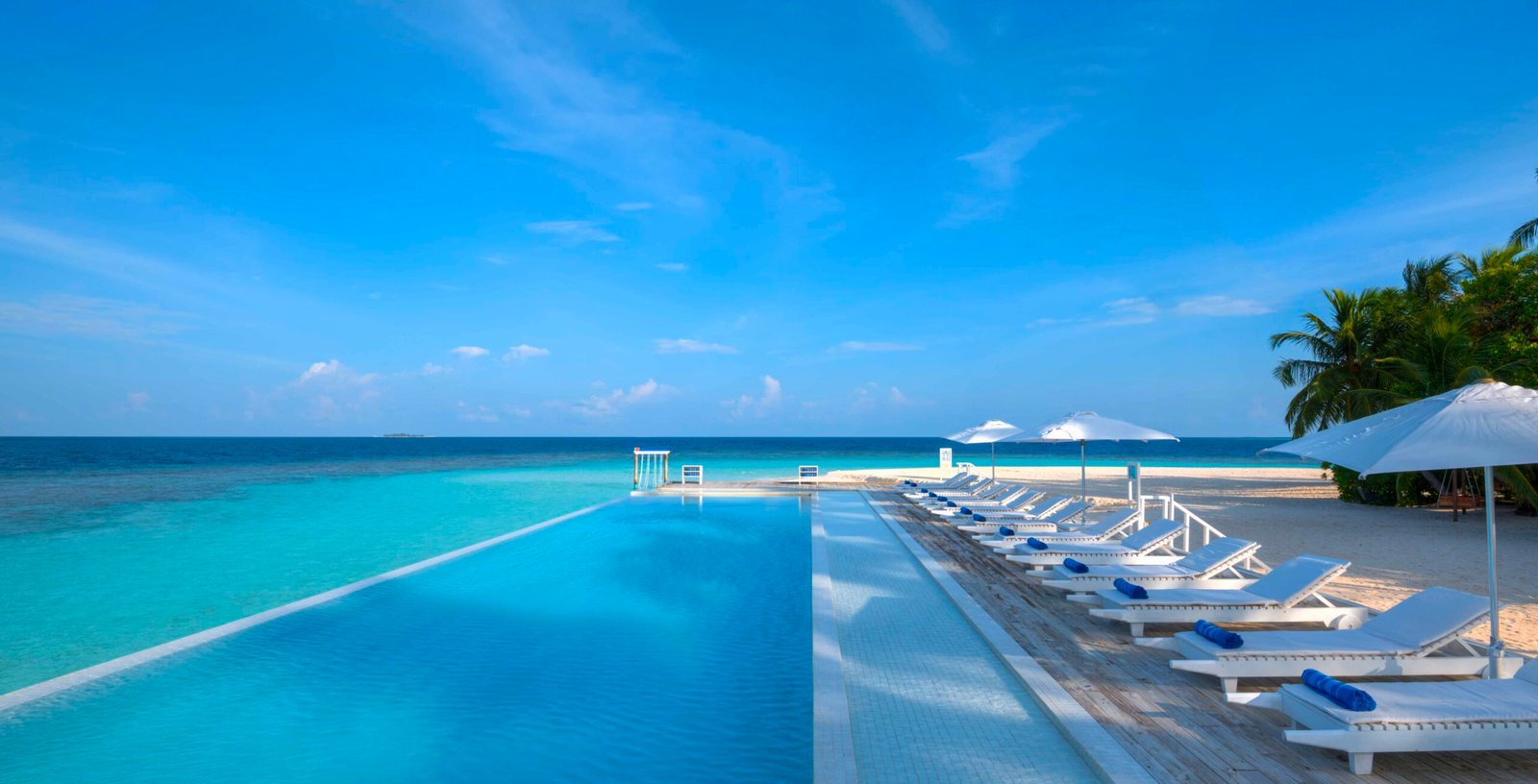 Sandies-Bathala-Maldives-2025-VKP027-1