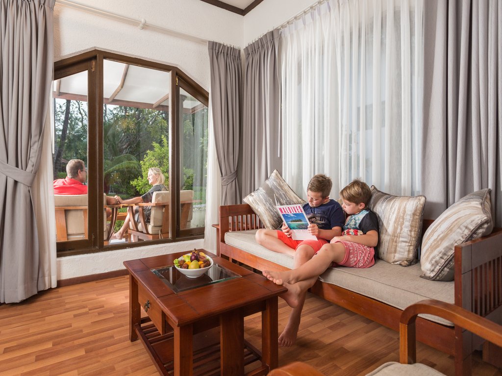 Deluxe-Beachfront-Pic-3-1024x767-1