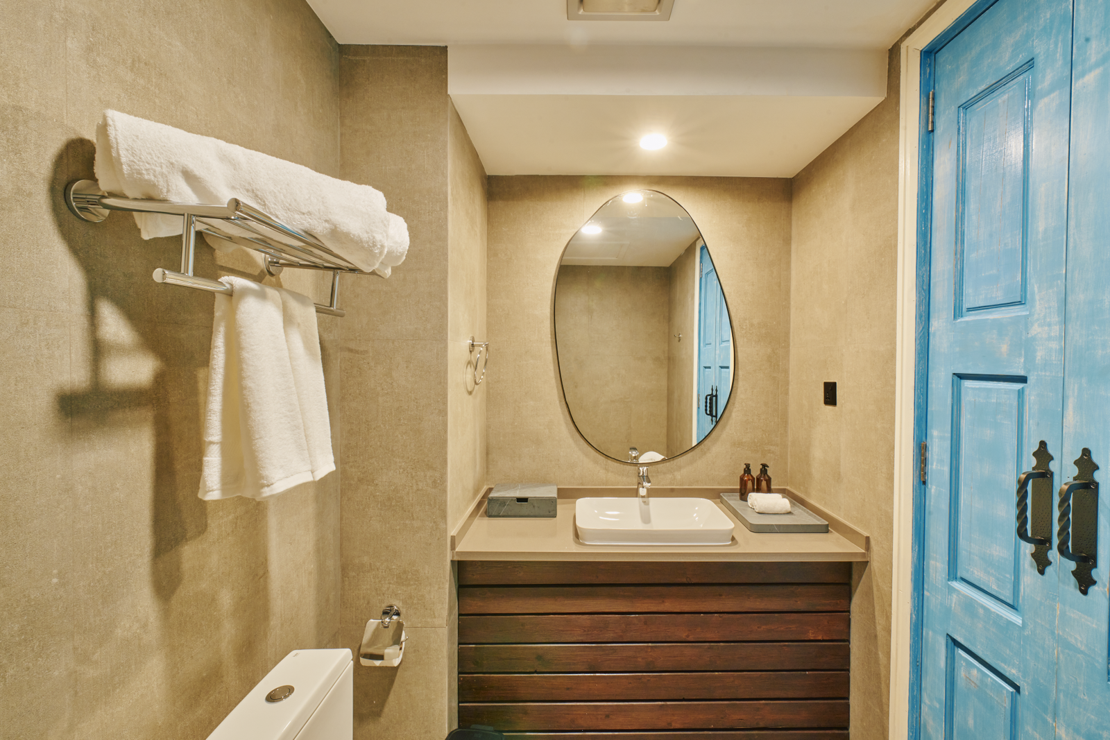 Copy of BHD Sea View Room Toilet 2