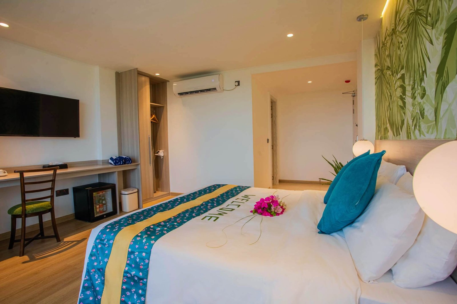 Copy of Comfort Room 4